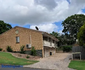 Carlton Lodge - Image 2