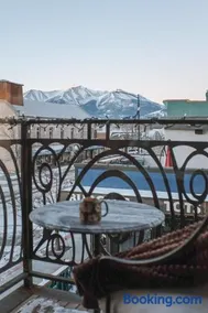 Shorehouse Hotel - Image 1