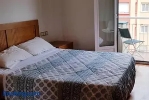3 Bedrooms SOHO Parking Included - Image 1