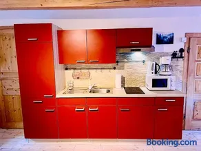 Sweet Mountain Home - Image 2