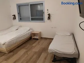 מדבריות השחר - Image 3