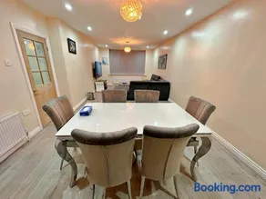 Full Home in Heywood Street near Cheetham Hill - Image 3