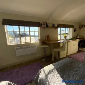 Lavender cottage - Image 2