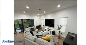 Enjoy our brand new home close to Hollywood in Hallandale Beach! - Image 5