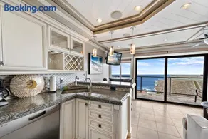 Villa Leone at the Retreat in Laguna Beach - Image 5