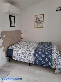 Au Pied du Mur - Image 3