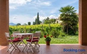 Hiker & Biker House - Private Parking & Garden - Image 1