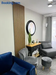 Stylish home in Linlithgow Near Edinburgh Airport Free parking Free WiFi - Image 1