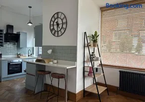 Stylish 1-Bedroom Apartment in Chapel Allerton with Free Parking - Image 4