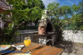 Apartments Mirjana * central location and close to beach - Image 4