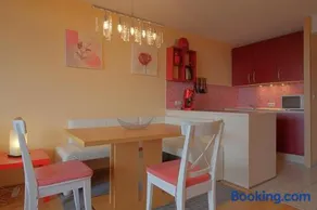 Apartment 551 - Image 4