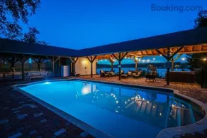 6 Bedroom Historic Home - Image 2