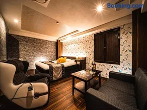 Hotel M - Image 4