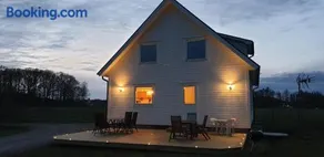 Stort hus i vackra Karl Gustav, när fin bad och fiskesjö och Ullared - Image 3