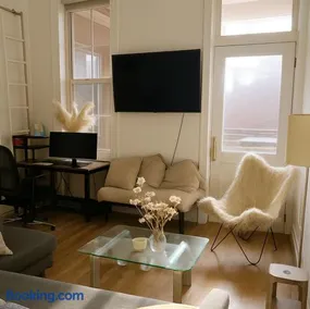 Noho Luxury Building 1br With Living Room With Pool And First Floor - Image 5