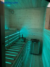 Kajaki wino i śpiew - domek z sauną w otoczeniu lasów i sąsiedztwie zalewu - Image 2