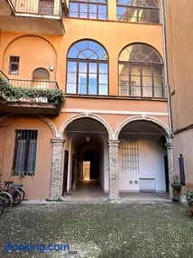 Splendido Loft Centro Storico Parma - Image 5
