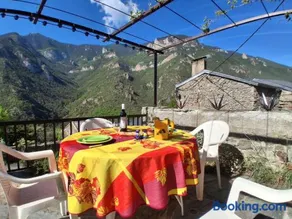 Randonnées et séjour nature dans les Pyrénées - Image 1