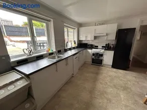 Self-contained large annexe near Stonehenge - Image 4