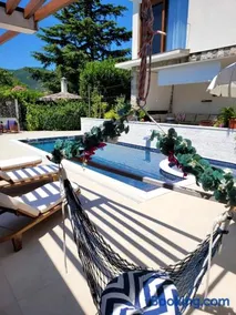Villa D Apartments - Image 4