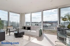 Stylish Milton Keynes Apartment - Image 5