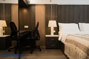 Aster Apartments 334 - Image 4