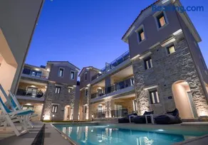 Momento Luxury Apartments walking distance from the beach - Image 1