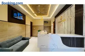 FabHotel Golden Inn KR Puram - Image 5