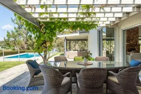 Marribrae I Private Properties - Image 2