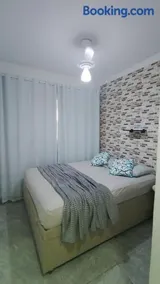 Dois quartos mobiliado próximo a praia - Image 5