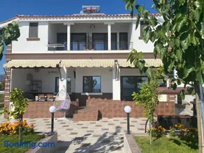 Guest House Costa 1 - Image 4
