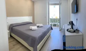 Seaside Holidays Guest House - Image 3