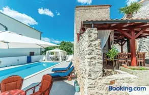 Charming Villa in Jezera with Private Pool - Image 2