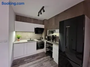 Marsselis Luxe Port Apartment - Image 4