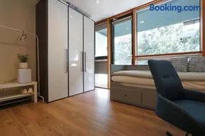 1-bedroom business hub easy life - Image 3