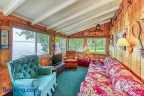 Pearl Bay Holiday - Image 4