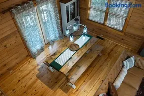 Hidden Honey Hole Cabin - Image 4
