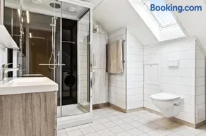 Spacious 3-Bedroom Apartment with Balcony and Free Parking Orkland near Trondheim - Image 3