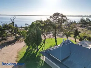 The Jetty Hut - Lake Frontage Barmera Riverland - Image 4