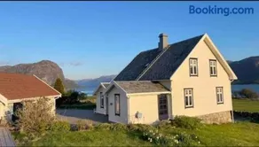 Oanes House - Image 1