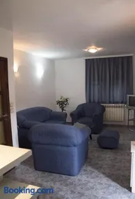 Apartment Pier - Image 2