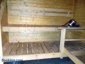 Hirsimökki Tuurin kyläkaupan lähellä - Image 3