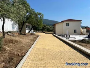 Olive Hill Guest House - Image 3