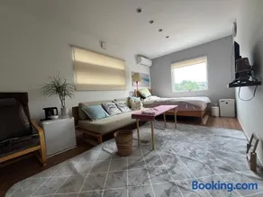 with - Image 3