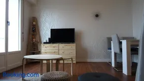 Studio moderne avec jolie vue - Image 3
