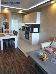 Sunshine Apartment - Image 2