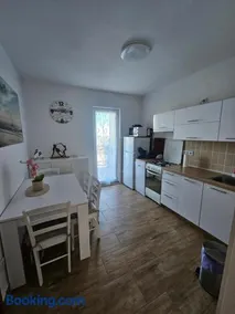 Apartmani Zubak Rovanjska - Image 4