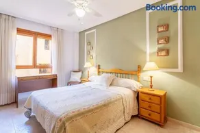 Spacious apartment with sea view in La Mata - 75 m² - Pool - Image 3