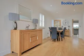 Connel House - Luxury self-catering 4-bedroom home - Image 3