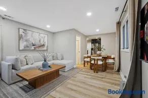 Elevated Stay 3BR in Addison - Image 3